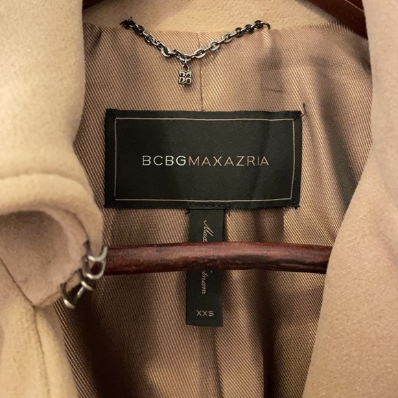 Fall/ winter coats , jackets - Picture 2 of 10